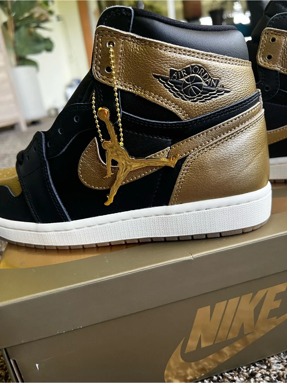 Jordan Retro High Top Sneakers - Black & Metallic Gold